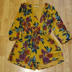 Mustard floral wrap top romper sz sm